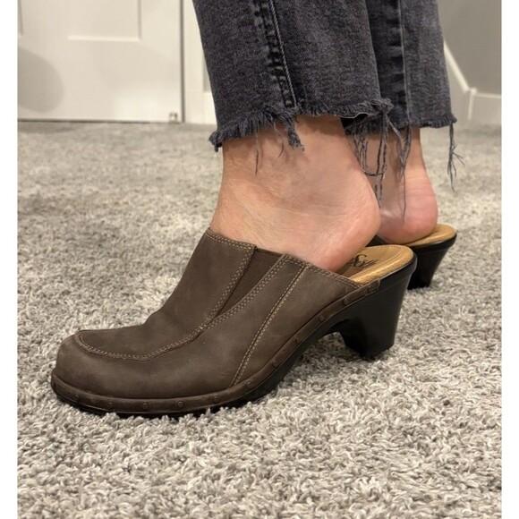 Sofft Brown Leather Mules Size 8.5 Slip On Shoes Comfort - Picture 1 of 7